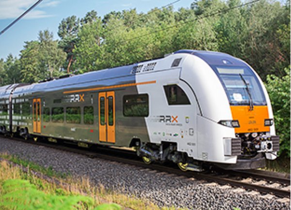 Menetrend szerint álltak üzembe az RRX vonatok Németországban