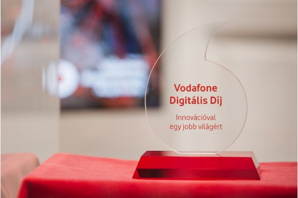 Már lehet jelentkezni a Vodafone Alapítvány 15 millió forint összdíjazású pályázatára