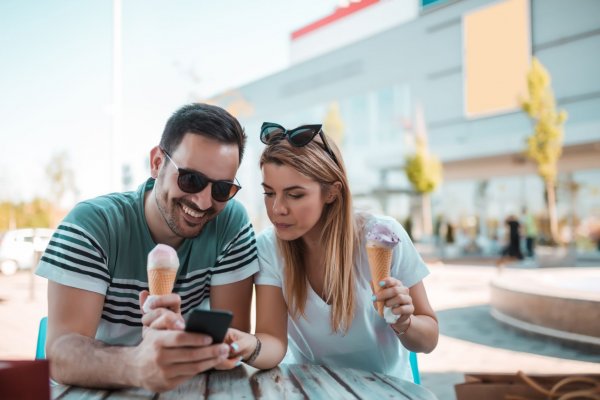 Közel 60%-kal többet mobilnezetek a magyarok idén nyáron, mint a covid előtt, 2019 nyarán