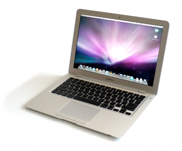 <b>Teszt:</b> Apple MacBook Air - légies könnyedség, de milyen áron?!