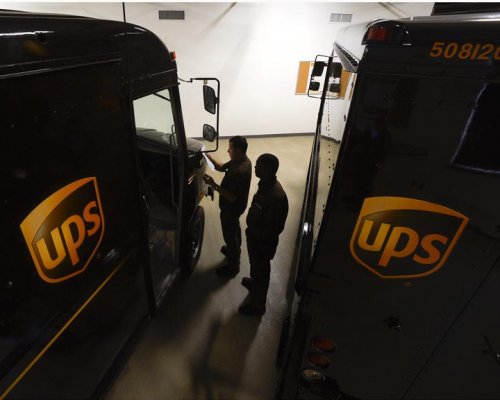 A UPS mostantól virtuális valóság technológiával képzi sofőrjeit