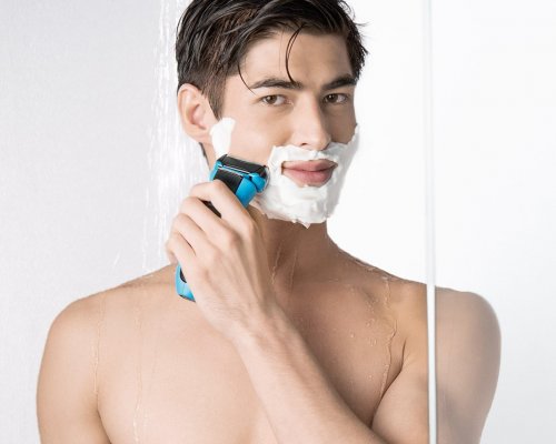 Apák napja: Erre figyelj borotválkozás közben a bőrgyógyász szerint