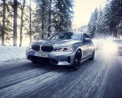 2019-ben a BMW sorra nyerte a díjakat és a legfényesebb trófeákat